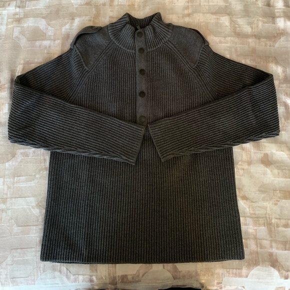 Banana Republic Men’s Gray Military-style Sweater - Picture 2 of 6